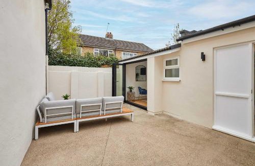 Stokesley House | Host & Stay - Ginger Bread Cottage