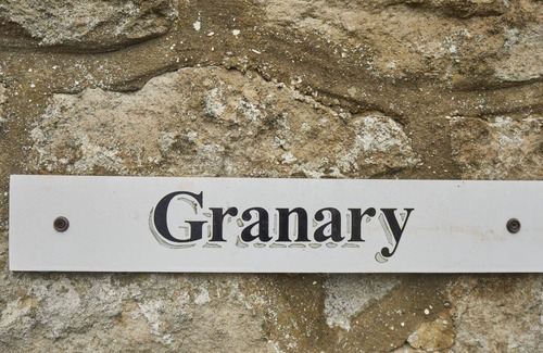 Newton-on-Rawcliffe Apartment | Host & Stay | Granary