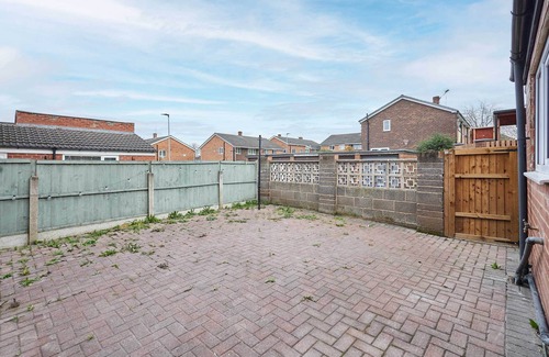 Castleford House | Host & Stay | Joffre Avenue