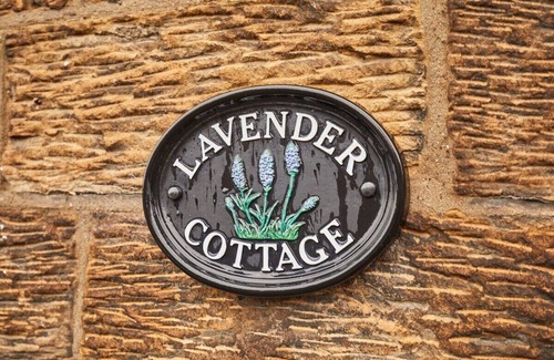 Grosmont House | Host & Stay | Lavender Cottage