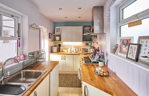 Morpeth House | Host & Stay | Lilac Cottage