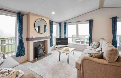 Pickering Ski Chalet | Host & Stay - Linden Lodge, Ashdown Retreat