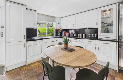 Staithes House | Host & Stay | Luna Cottage