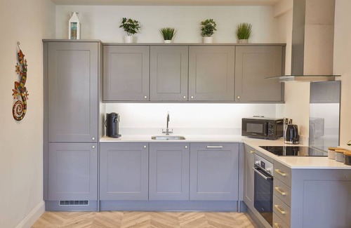 Ripon Apartment | Host & Stay | Market View