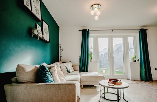 Worcester House | Host & Stay | Mercia House