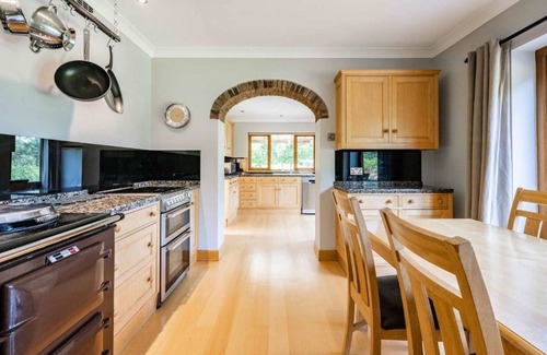 Horstead House | Host & Stay | Millwood