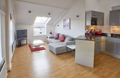 Harrogate City Centre Apartment | Host & Stay | No 7 Regent House