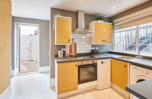 Whitley Bay Apartment | Host & Stay | Northville Arrifana