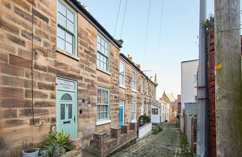 West Cliff House | Host & Stay | Penny Farthing Cottage