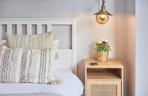 Ramsgate Apartment | Host & Stay - Poplar Villas