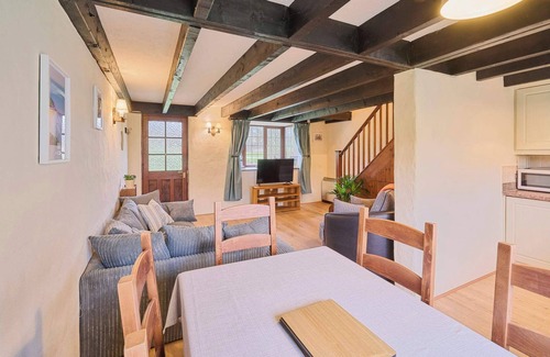 North Buckland House | Host & Stay | Providence Cottage