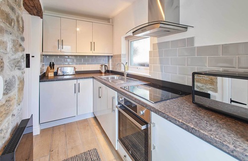Thropton House | Host & Stay | Rose Cottage