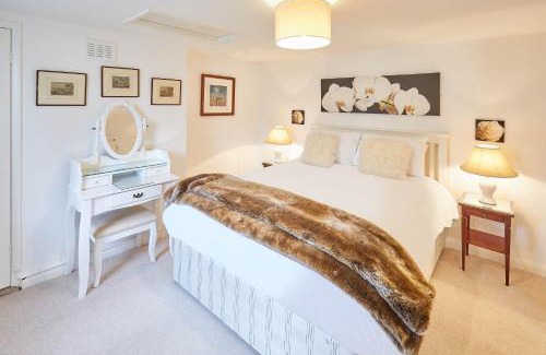 Stokesley House | Host & Stay - Rose Cottage