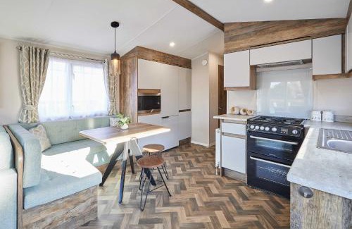 Malton Ski Chalet | Host & Stay - Serenity