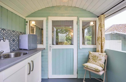 Melton Constable Ski Chalet | Host & Stay | Shepherd's Hut
