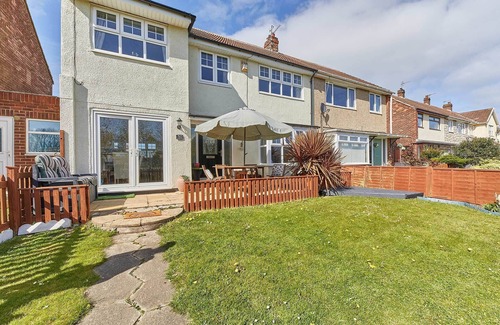 Seaton Carew House | Host & Stay | Stonehaven