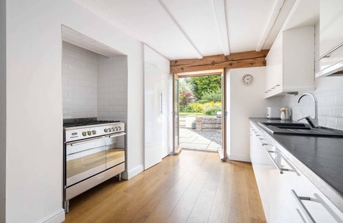 Bempton House | Host & Stay | Sunnyside Barn