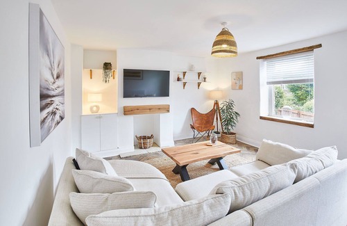 West Rainton House | Host & Stay | Tally House
