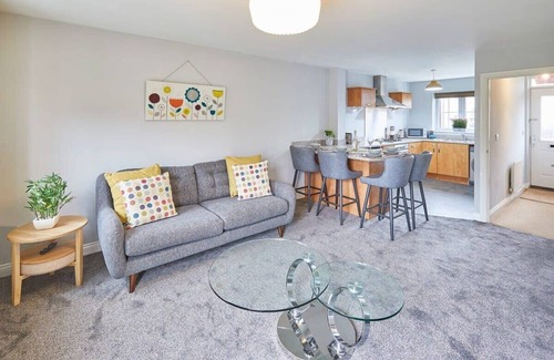 Marske-by-the-Sea House | Host & Stay | The Tardis