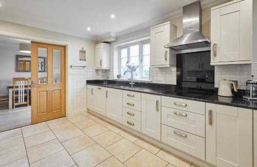 Rock House | Host & Stay - The Fold