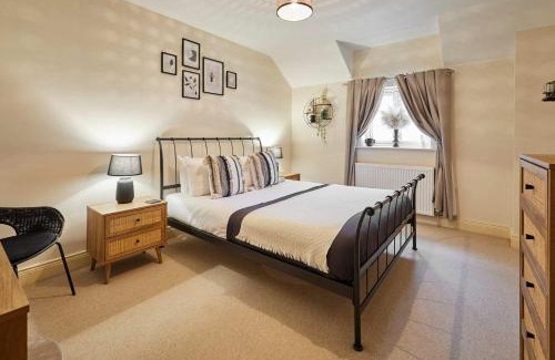 Rock House | Host & Stay - The Fold