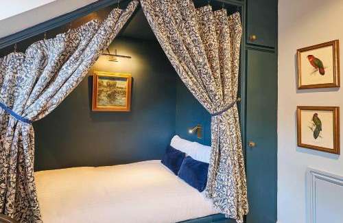Jesmond Apartment | Host & Stay - The Rooftop Gallery