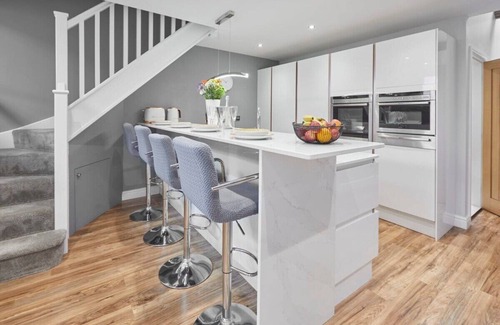Scarborough House | Host & Stay | The Old Jail Barber's Shop