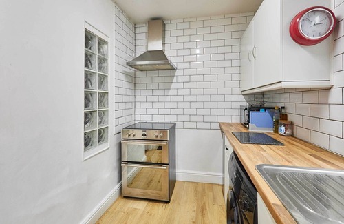 Hexham House | Host & Stay | The Reading Room