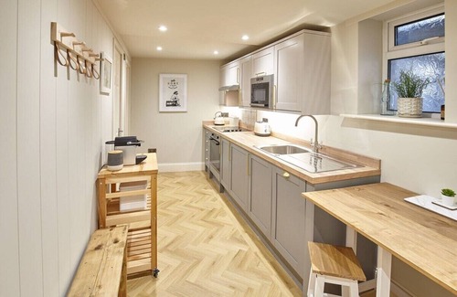 West Cliff Apartment | Host & Stay | The Salt Nook