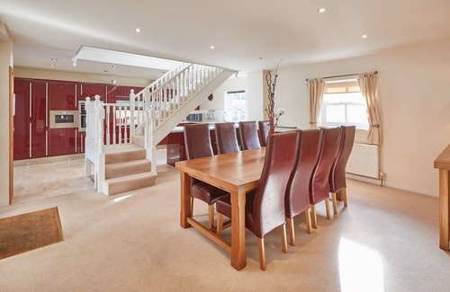 Folkton House | Host & Stay | The Stable