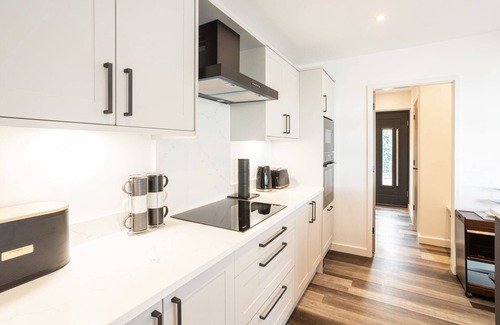 Radbourne House | Host & Stay | The Stable