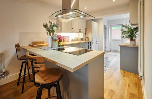 Hognaston House | Host & Stay | The View at Orchard View
