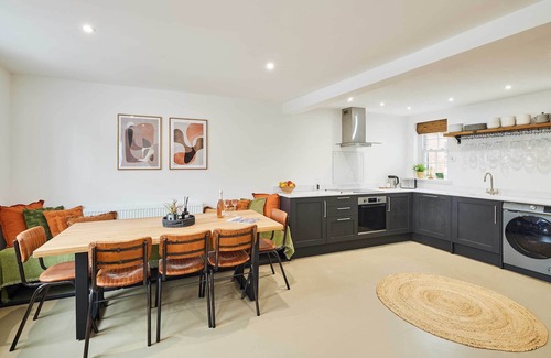 Stokesley House | Host & Stay | The Warren