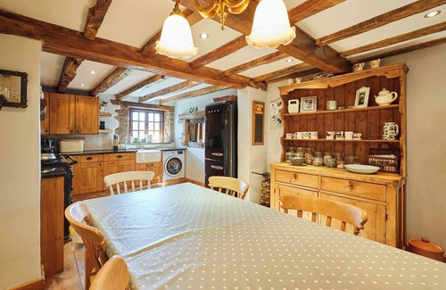 Monmouth House | Host & Stay | Tregaer Mill Barn