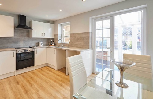 Kettering House | Host & Stay | Venture Park Villas