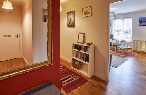 Whitby Apartment | Host & Stay | Whitehall 1 Apartment