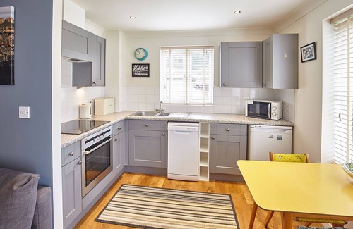 Whitby Apartment | Host & Stay | Whitehall 1 Apartment