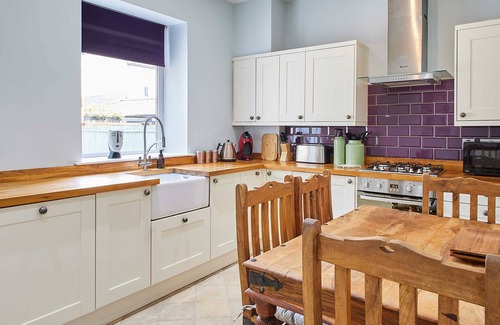 Wetherby House | Host Stay Wild Springs
