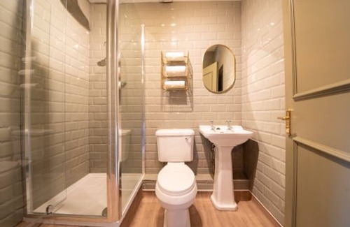 Hope Valley Apartment | Host Stay Woodroffe Arms Hope Double Room 3