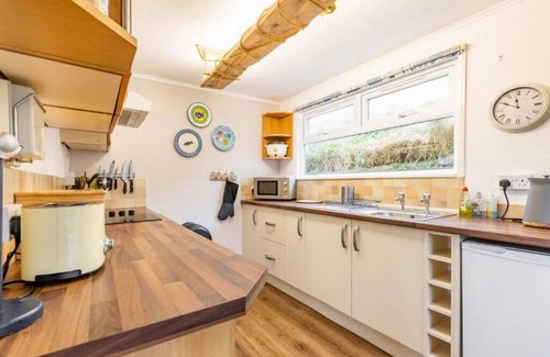 Norwich Cottage | Host & Stay | Wylaway