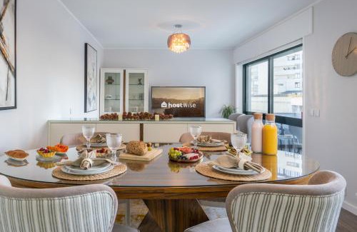 Vila Nova de Gaia Apartment | Host Wise - Elegant Spacious Flat w Balcony - Ace Location