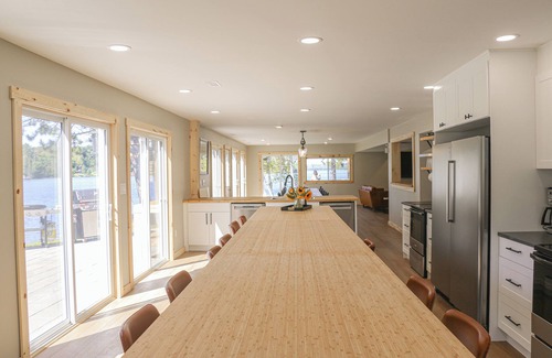 Nairn Centre Cottage | Host your friend/family gathering on pristine Fairbank Lake - up to 25 guests!