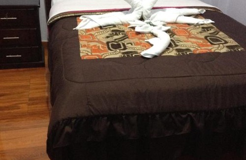 Salasaca House | Hostal Bar-Restaurant Samana Wasi