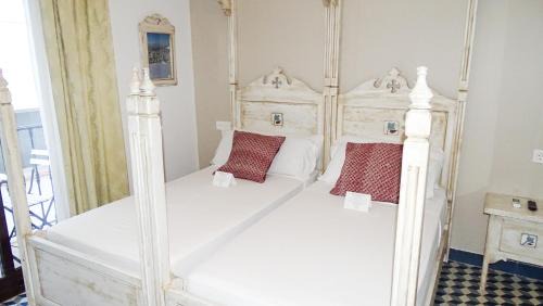 Tolox House | Hostal Boutique Tolox Sierra de las Nieves