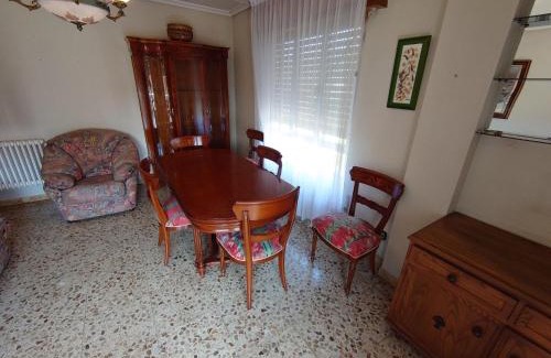 Fabero Hotel | HOSTAL CAMELOT