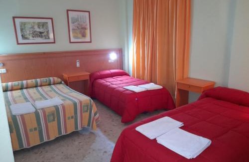 Santo Domingo House | Hostal Carlos III