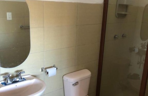 Guaranda House | Hostal Casa Alamos