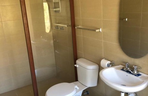 Guaranda House | Hostal Casa Alamos