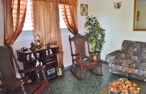 Cienfuegos House | Hostal Casa Lopez