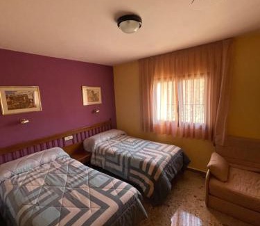 Guadalaviar House | Hostal Casa Martina